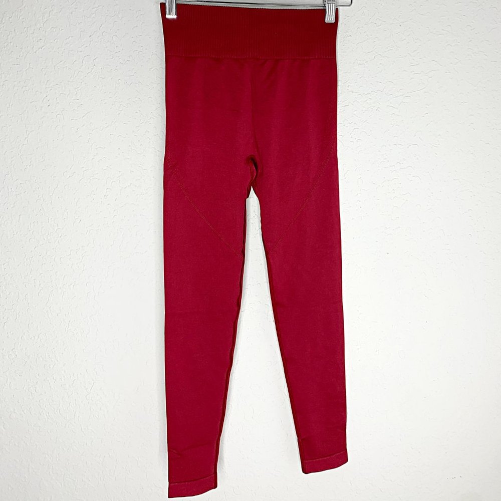 Seamless Long Sleeve Crop Top & High-Rise Legging Set in Claret - Picture 5 of 9